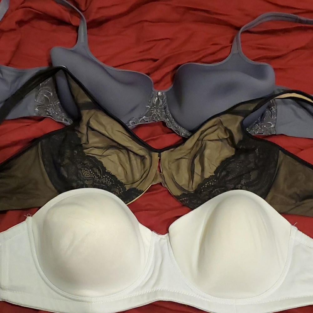 Lot of 3 Size 42c Bras